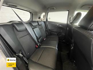 2015 Honda FIT - Thumbnail