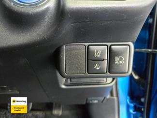 2016 Toyota AQUA - Thumbnail