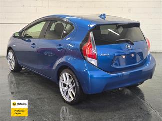2016 Toyota AQUA - Thumbnail