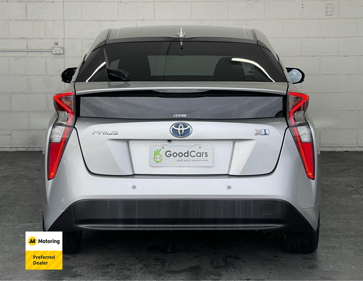 2016 Toyota PRIUS
