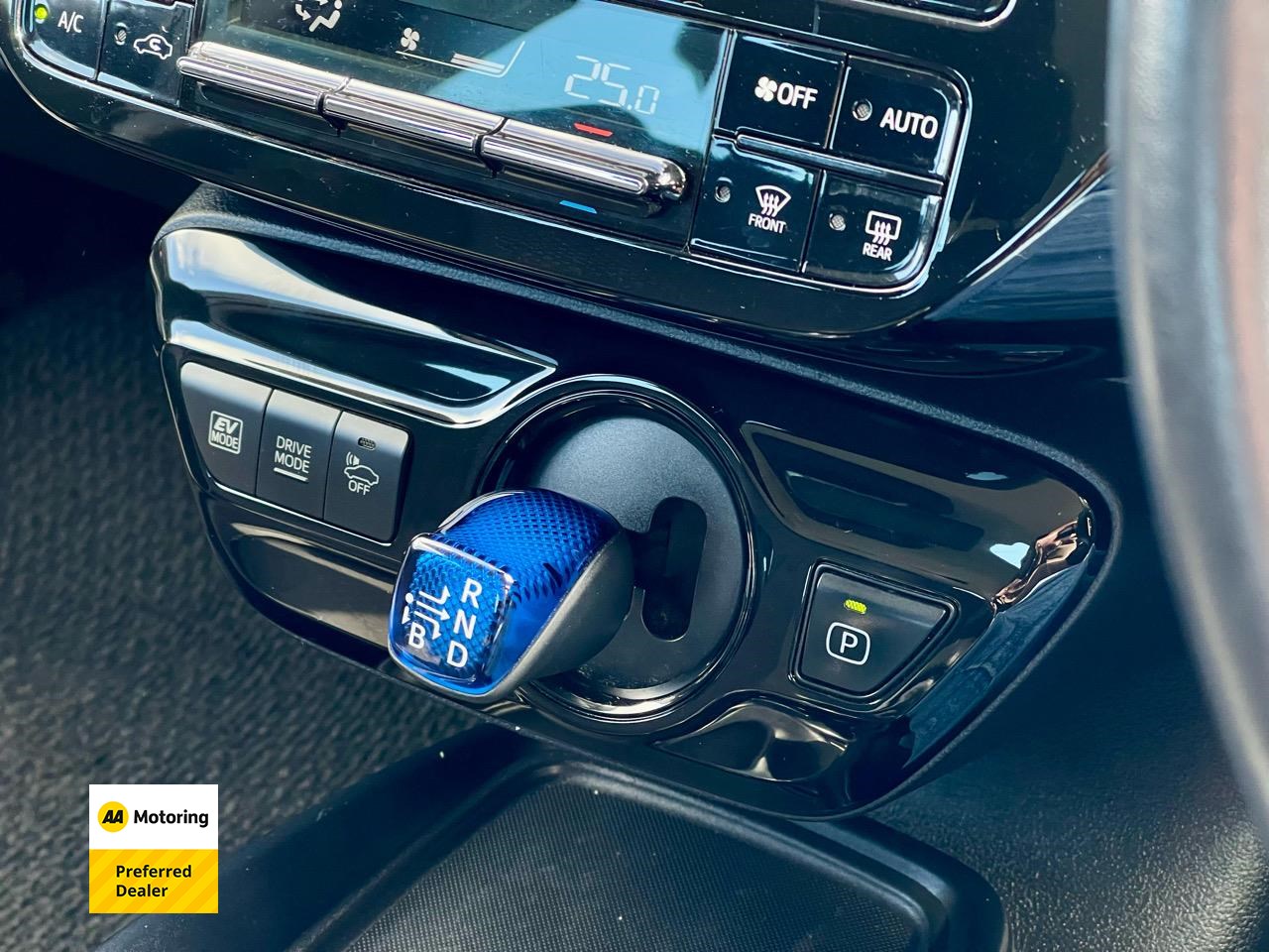2019 Toyota PRIUS