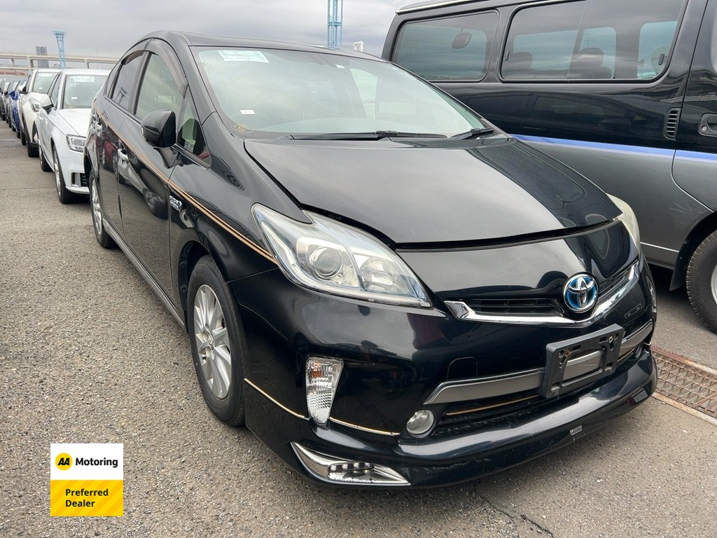 2014 Toyota PRIUS