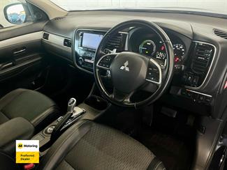 2014 Mitsubishi OUTLANDER - Thumbnail