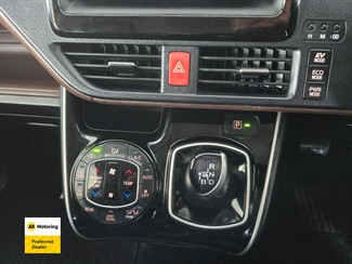 2014 Toyota ESQUIRE - Thumbnail