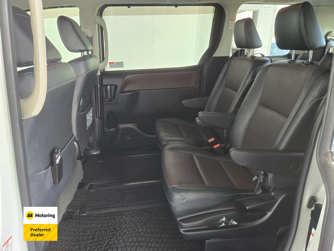 2014 Toyota ESQUIRE