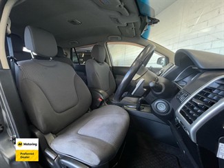 2008 Nissan WINGROAD - Thumbnail