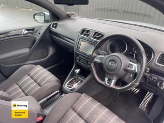 2011 Volkswagen GOLF - Thumbnail