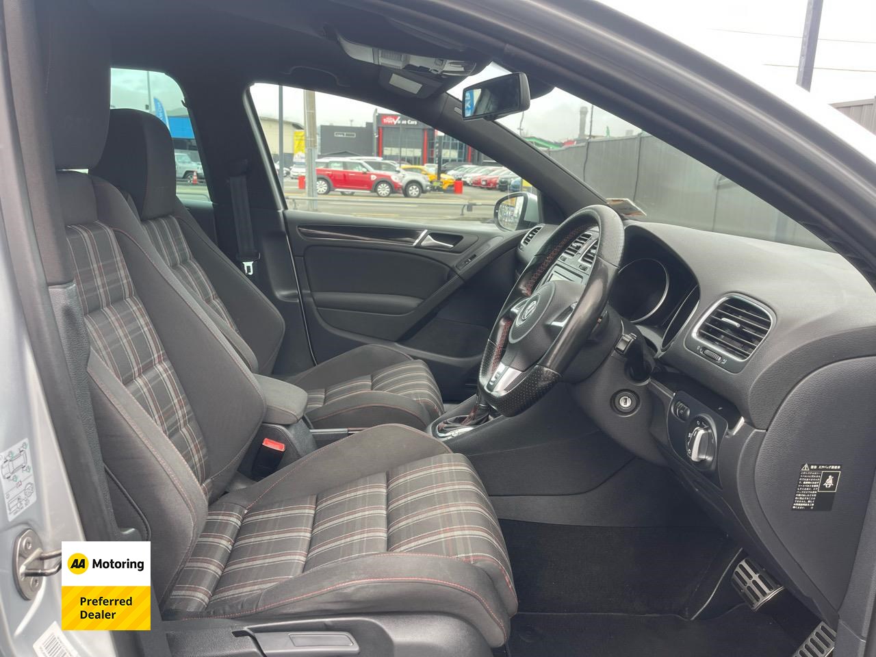 2011 Volkswagen GOLF