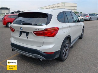 2015 BMW X1 - Thumbnail