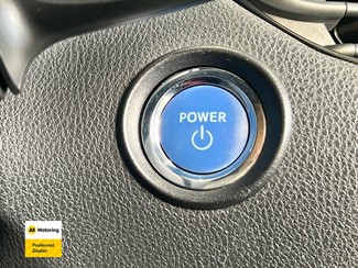 2018 Toyota C-HR - Thumbnail
