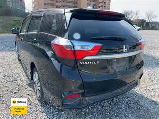 2015 Honda Shuttle - Thumbnail