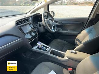 2015 Honda Shuttle - Thumbnail