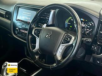 2017 Mitsubishi OUTLANDER - Thumbnail
