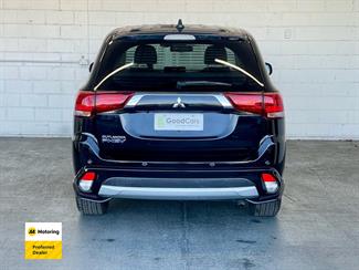 2017 Mitsubishi OUTLANDER - Thumbnail