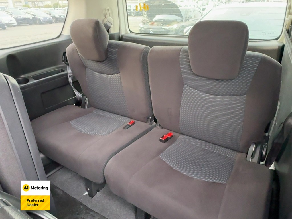 2015 Nissan Serena