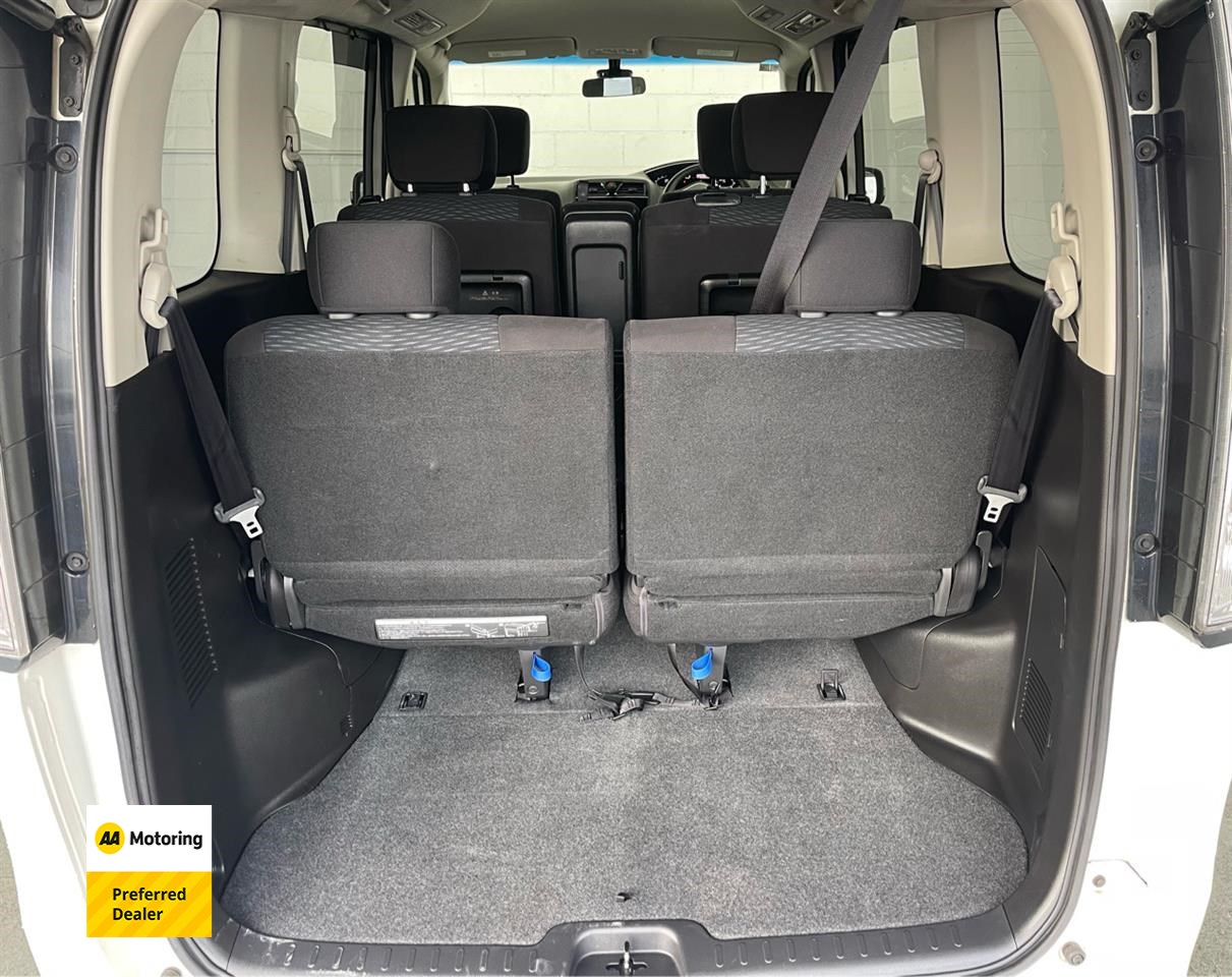 2015 Nissan Serena