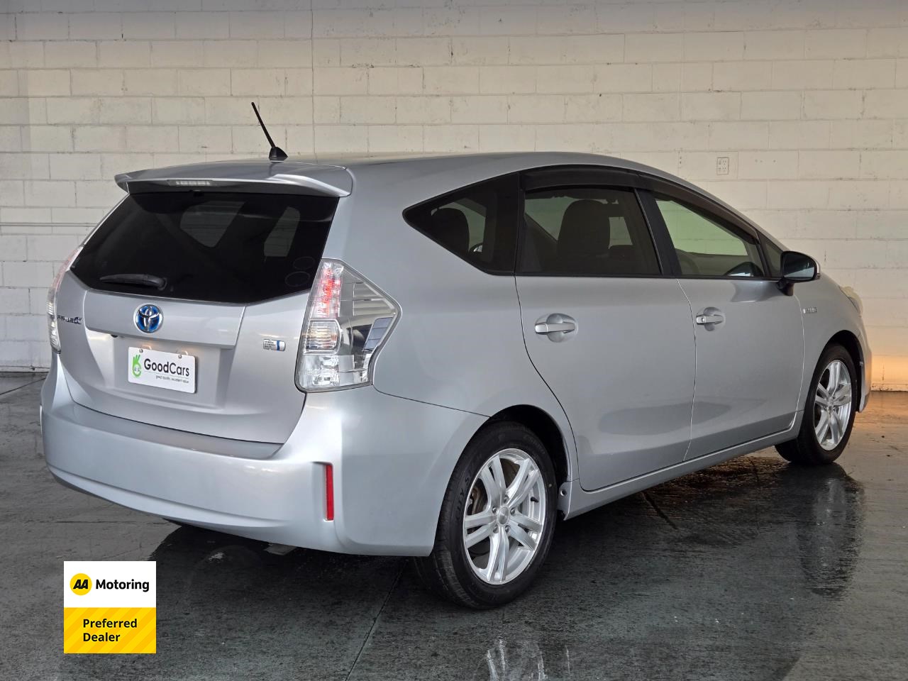2014 Toyota PRIUS