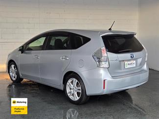 2014 Toyota PRIUS - Thumbnail