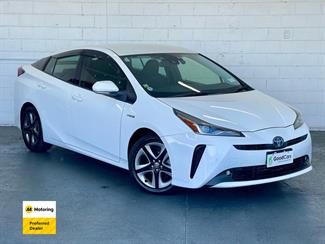 2019 Toyota PRIUS - Thumbnail