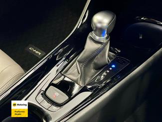 2019 Toyota C-HR - Thumbnail