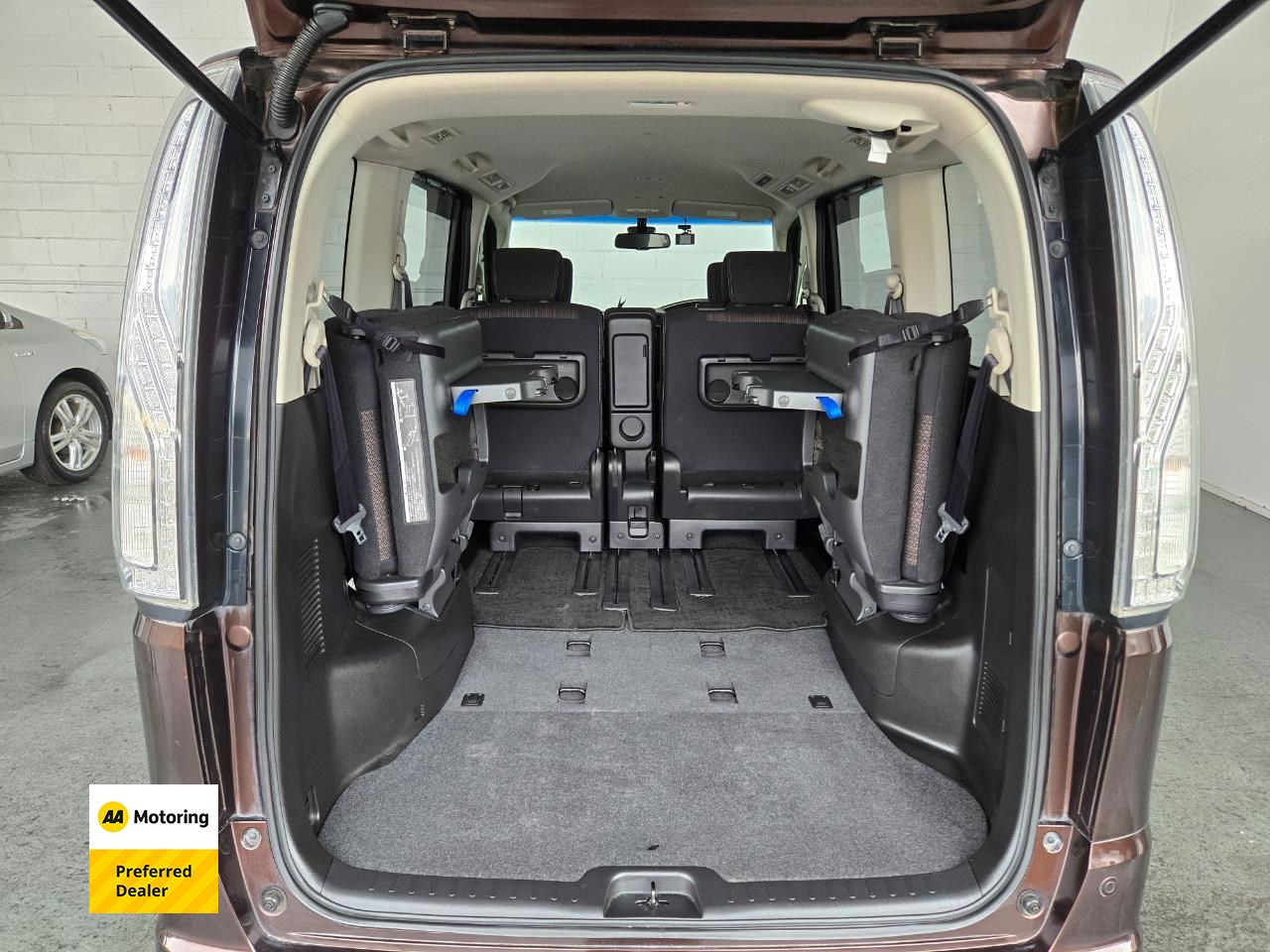 2015 Nissan Serena