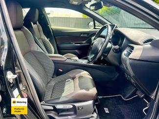 2018 Toyota C-HR - Thumbnail