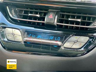 2018 Toyota C-HR - Thumbnail