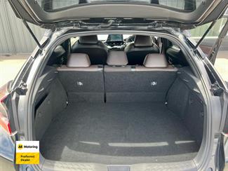 2018 Toyota C-HR - Thumbnail