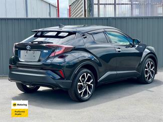 2018 Toyota C-HR - Thumbnail
