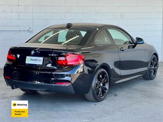 2016 BMW 220i - Thumbnail