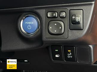 2015 Toyota AQUA - Thumbnail