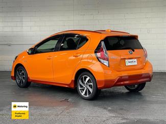 2015 Toyota AQUA - Thumbnail