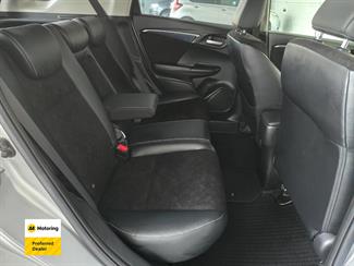 2015 Honda Shuttle - Thumbnail