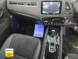 2017 Honda Vezel - Thumbnail