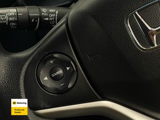 2015 Honda FIT - Thumbnail