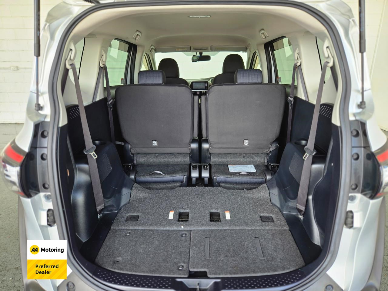 2015 Toyota Sienta