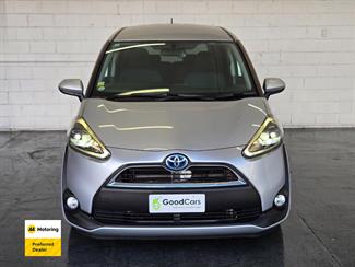 2015 Toyota Sienta - Thumbnail