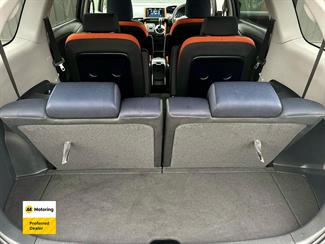 2012 Toyota Wish - Thumbnail