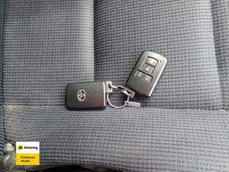 2016 Toyota Sienta - Thumbnail