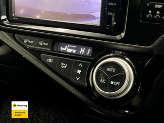 2015 Toyota AQUA - Thumbnail